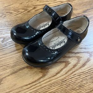 Footmates black patent Mary Jane girls size 10